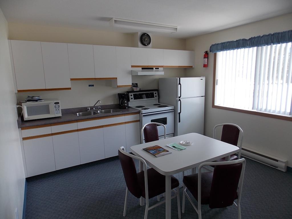 Blue River Motel 部屋 写真